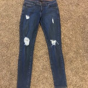 Fran Denim distressed jeans!